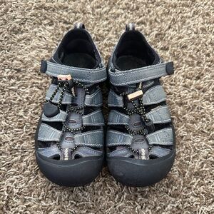 Little Kids Keen Sandals Size 13